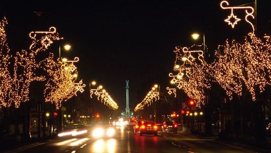Andrssy boulevard at night